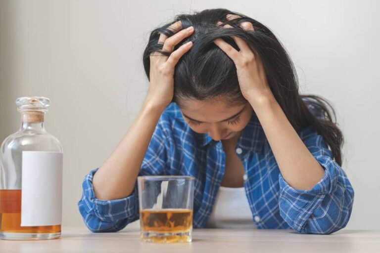 Jak rozmawiać z osobą uzależnioną od alkoholu?